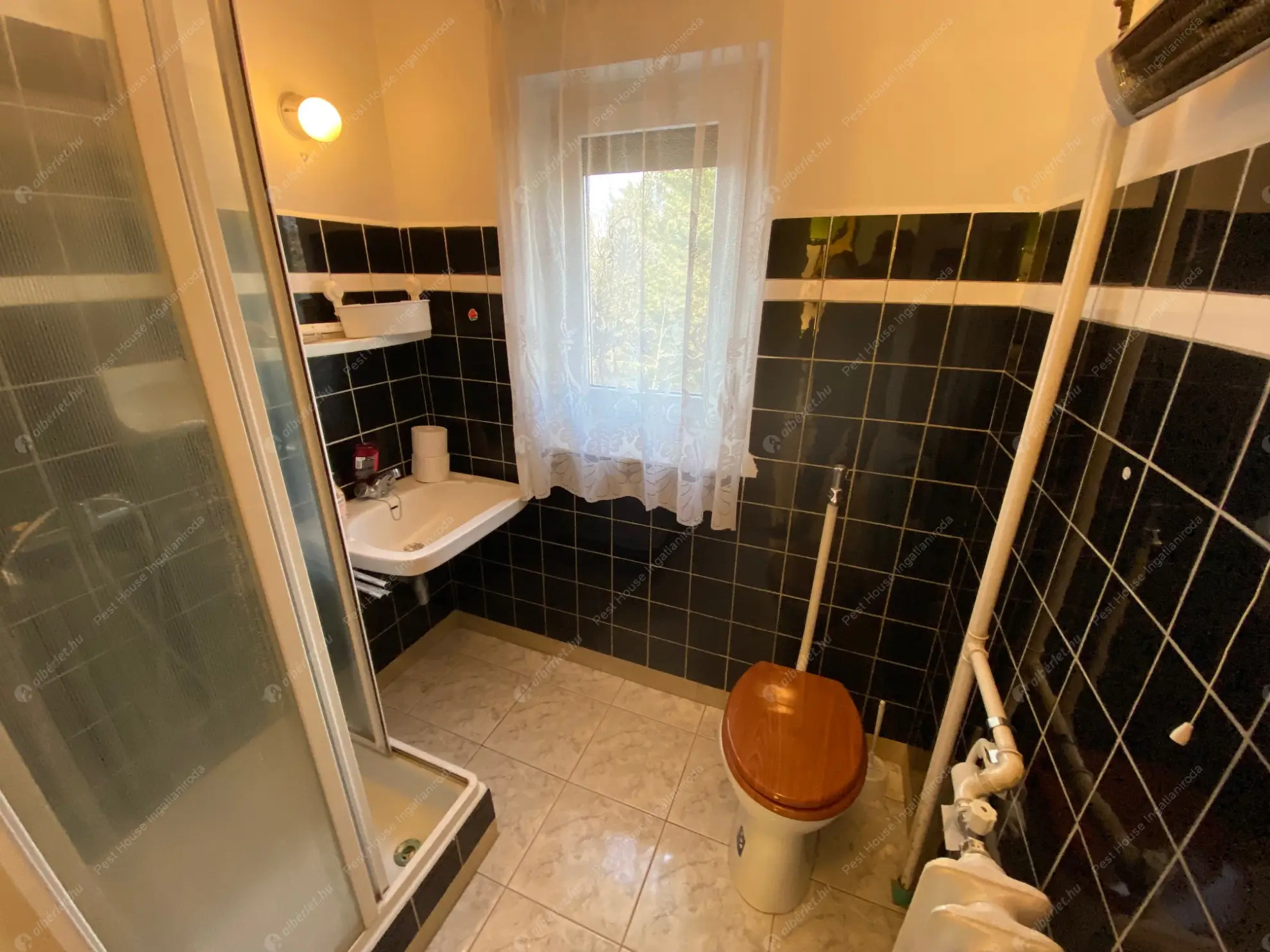 Kiadó albérlet 380000 Ft/hó áron: Budapest, XVI. kerület  Baross Gábor utca. Mérete: 125 nm, 4 szobás | Alberlet.hu - 6563097