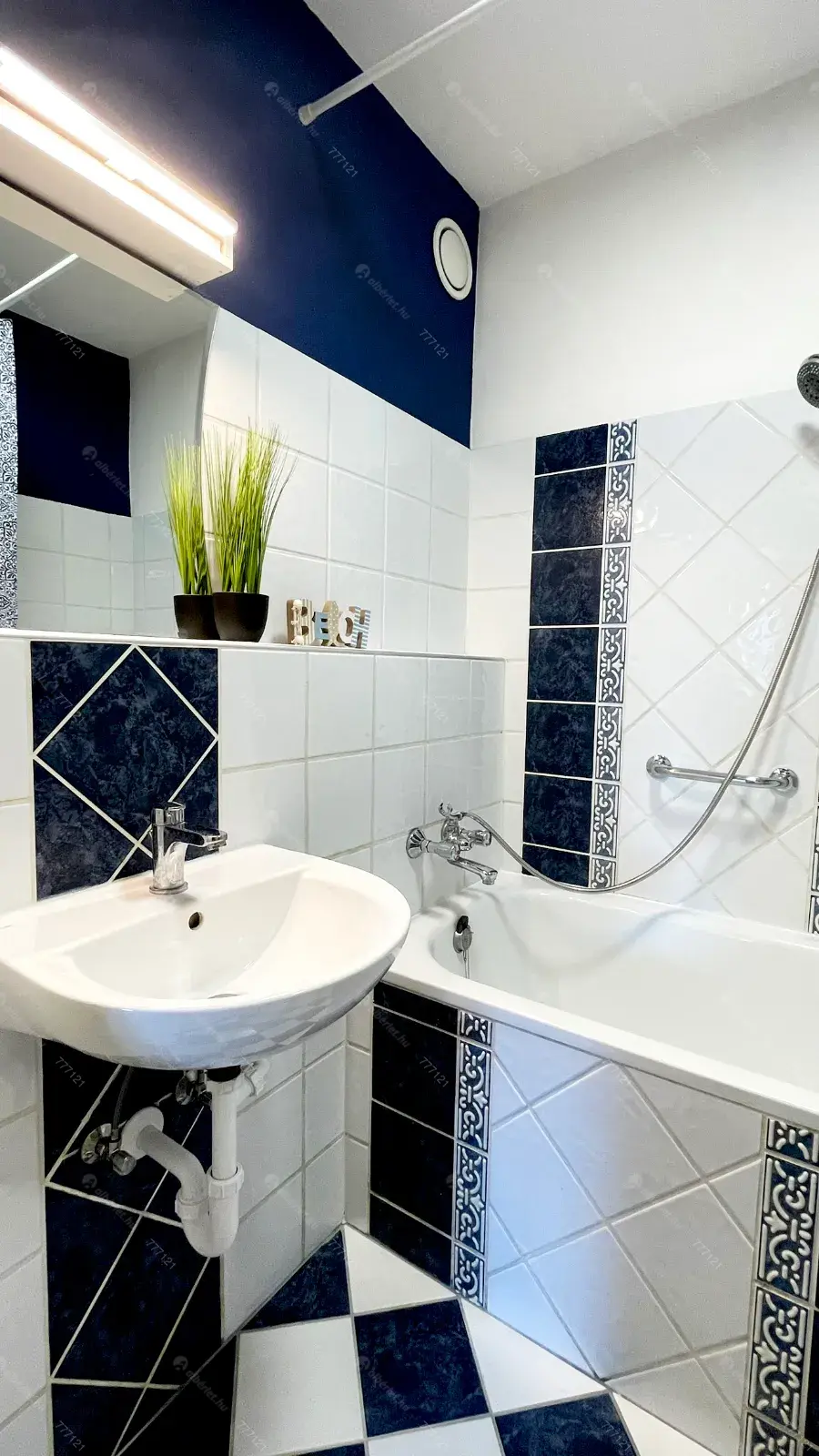 Kiadó albérlet 240000 Ft/hó áron: Budapest, XVI. kerület  Erzsébet-liget . Mérete: 51 nm, 2 szobás | Alberlet.hu - 6698529