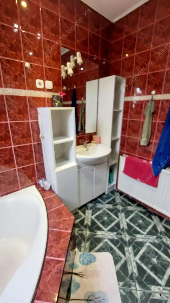 Kiadó albérlet 210000 Ft/hó áron: Budapest, XVI. kerület  Hermina út. Mérete: 57 nm, 1 szobás | Alberlet.hu - 6572380