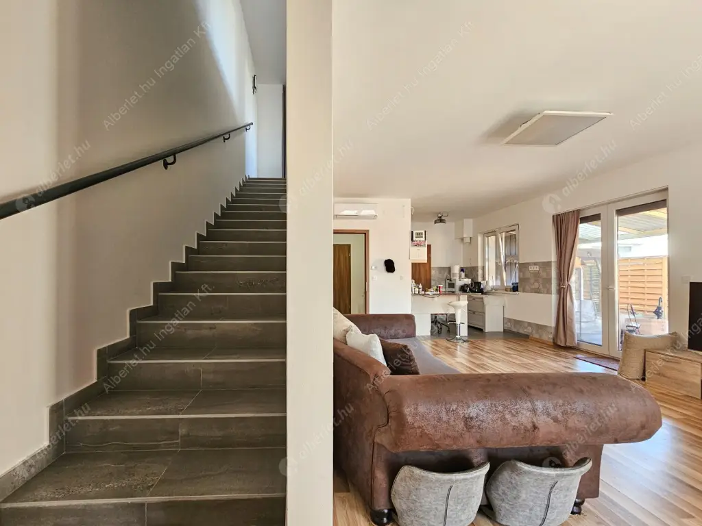 Kiadó albérlet 750000 Ft/hó áron: Budapest, XVI. kerület  Iskola utca. Mérete: 100 nm, 4 szobás | Alberlet.hu - 6599835