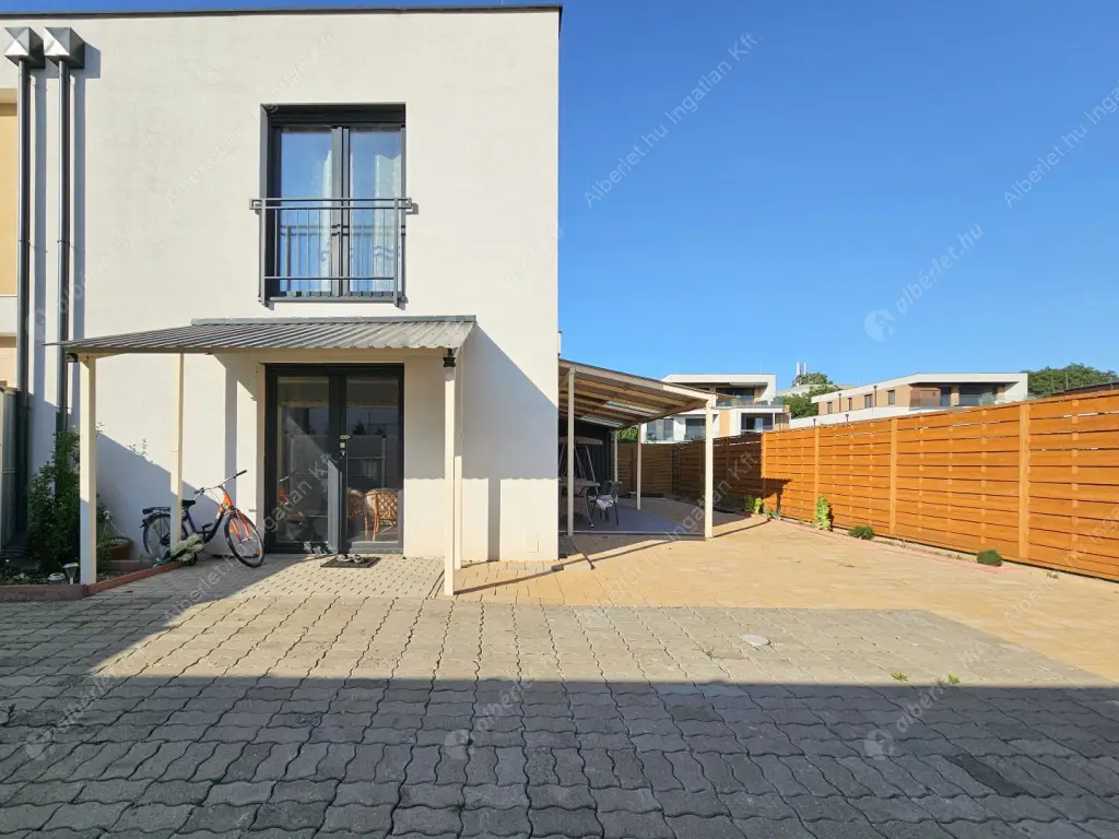 Kiadó albérlet 750000 Ft/hó áron: Budapest, XVI. kerület  Iskola utca. Mérete: 100 nm, 4 szobás | Alberlet.hu - 6599837