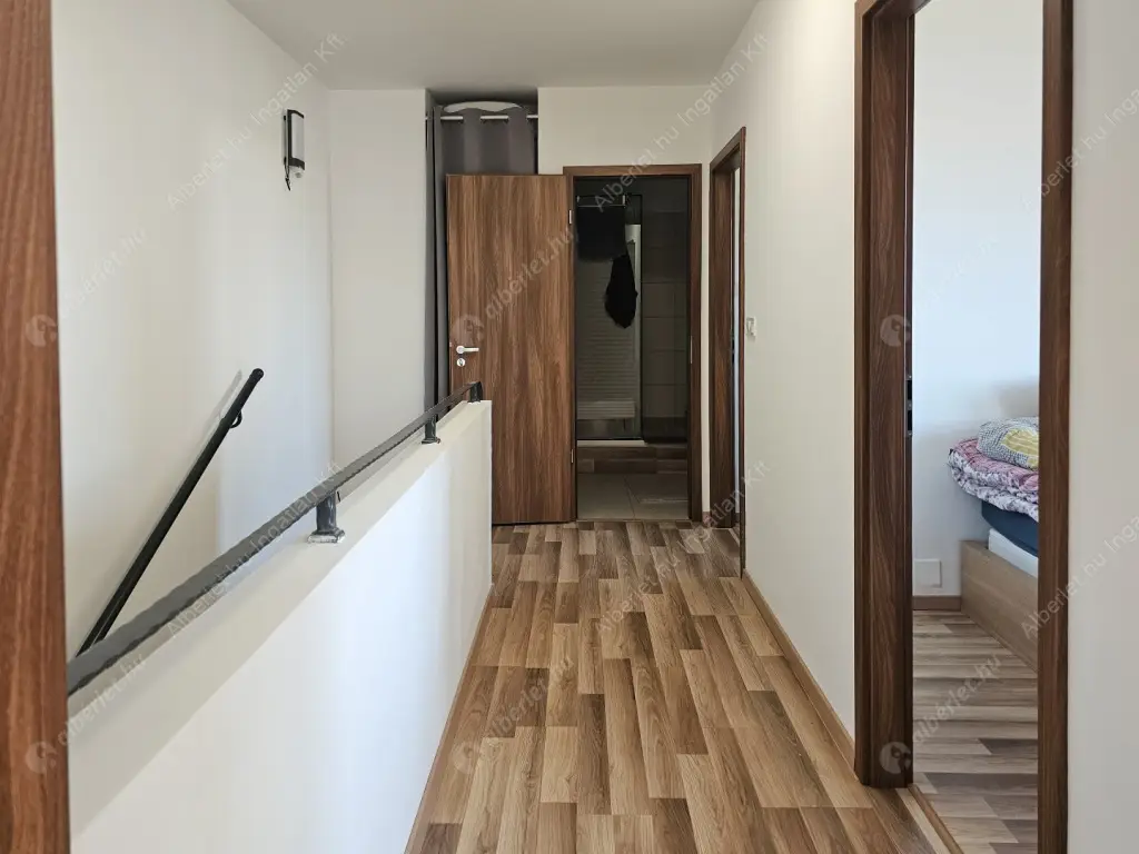 Kiadó albérlet 750000 Ft/hó áron: Budapest, XVI. kerület  Iskola utca. Mérete: 100 nm, 4 szobás | Alberlet.hu - 6599853