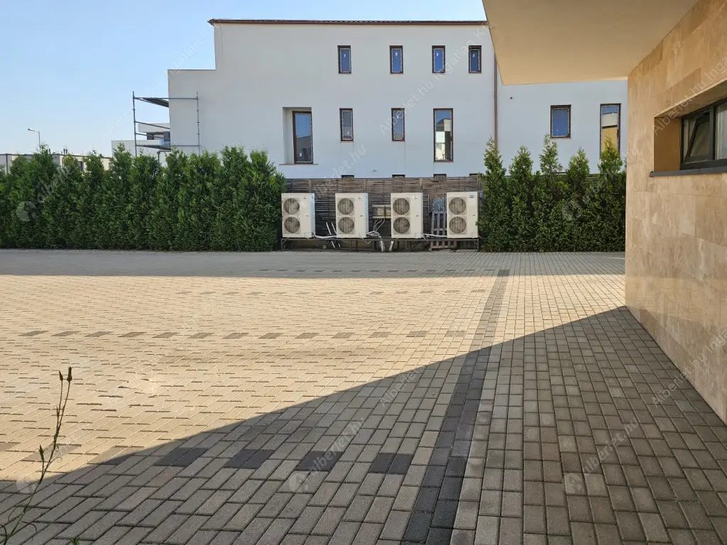 Kiadó albérlet 750000 Ft/hó áron: Budapest, XVI. kerület  Iskola utca. Mérete: 100 nm, 4 szobás | Alberlet.hu - 6599858