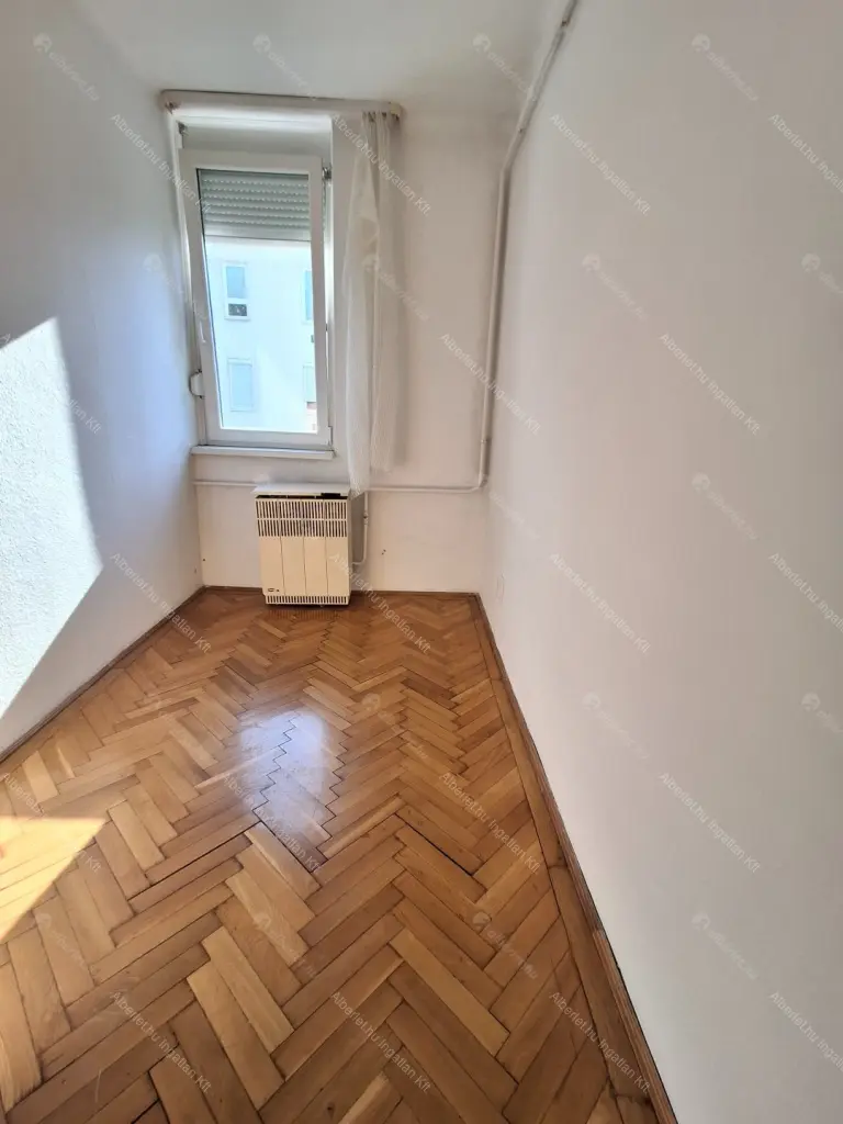 Kiadó albérlet 200000 Ft/hó áron: Budapest, XVI. kerület  Koronafürt utca. Mérete: 42 nm, 1 szobás | Alberlet.hu - 6780391