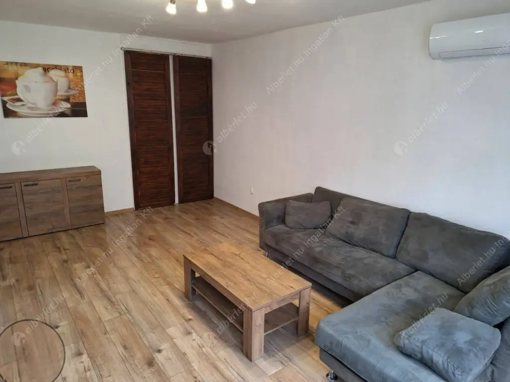 Kiadó albérlet 220000 Ft/hó áron: Budapest, XVI. kerület  Koronafürt utca. Mérete: 50 nm, 1 szobás | Alberlet.hu - 6599889