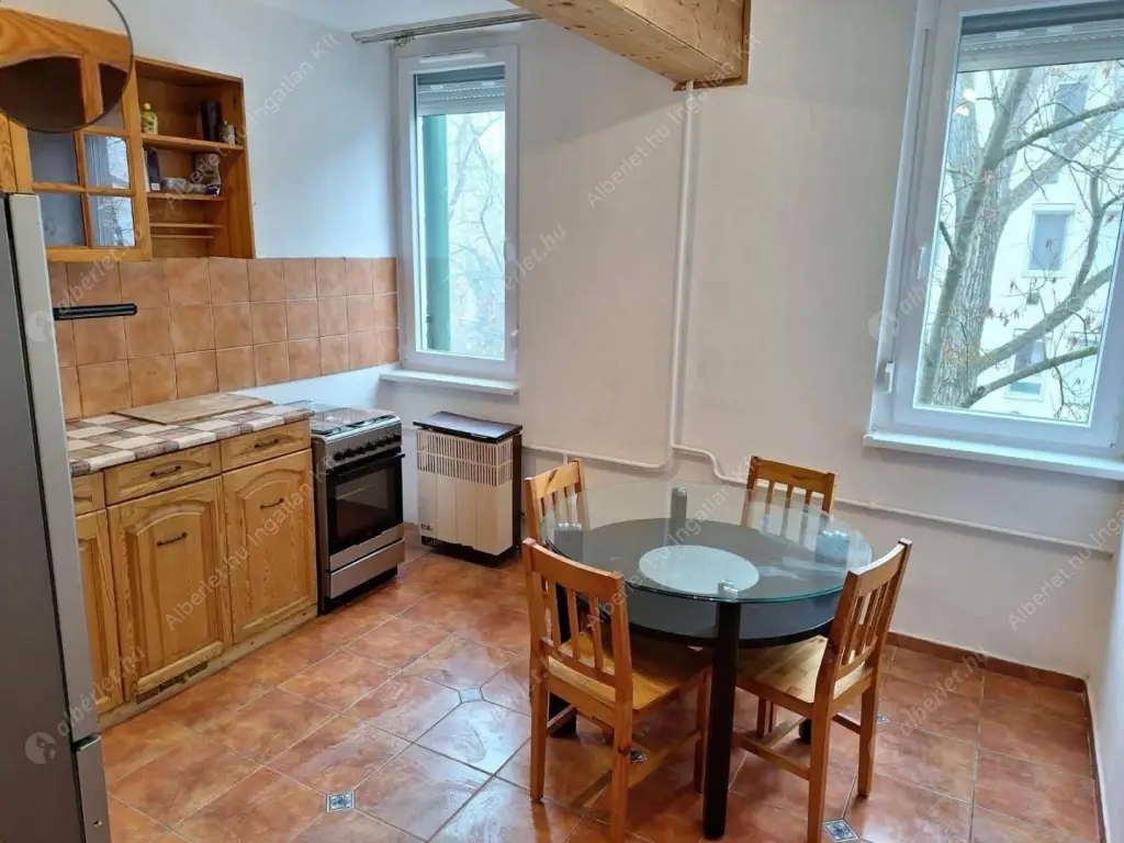 Kiadó albérlet 220000 Ft/hó áron: Budapest, XVI. kerület  Koronafürt utca. Mérete: 50 nm, 1 szobás | Alberlet.hu - 6600690
