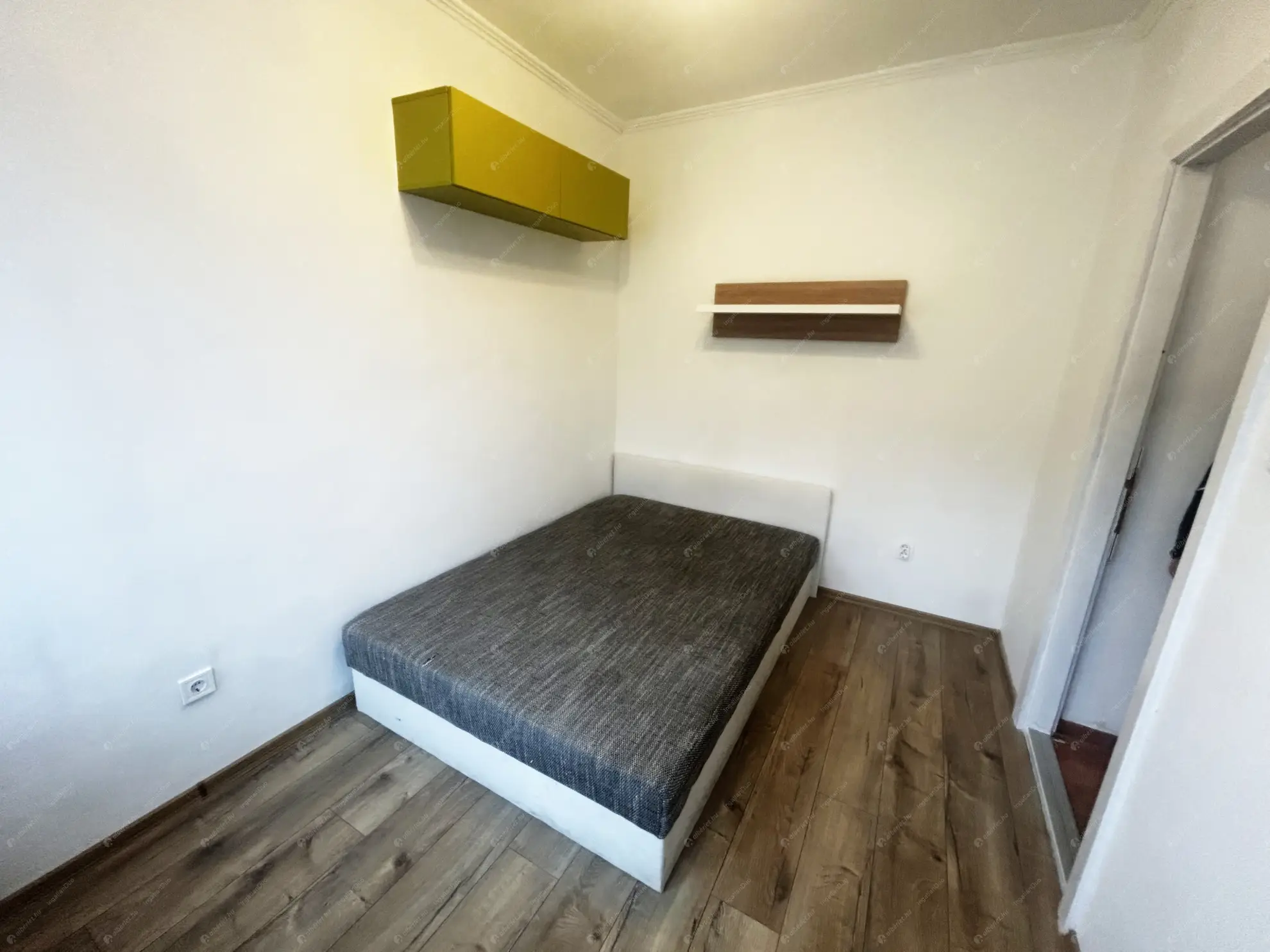 Kiadó albérlet 220000 Ft/hó áron: Budapest, XVI. kerület  Koronafürt utca. Mérete: 51 nm, 1 szobás | Alberlet.hu - 6599645