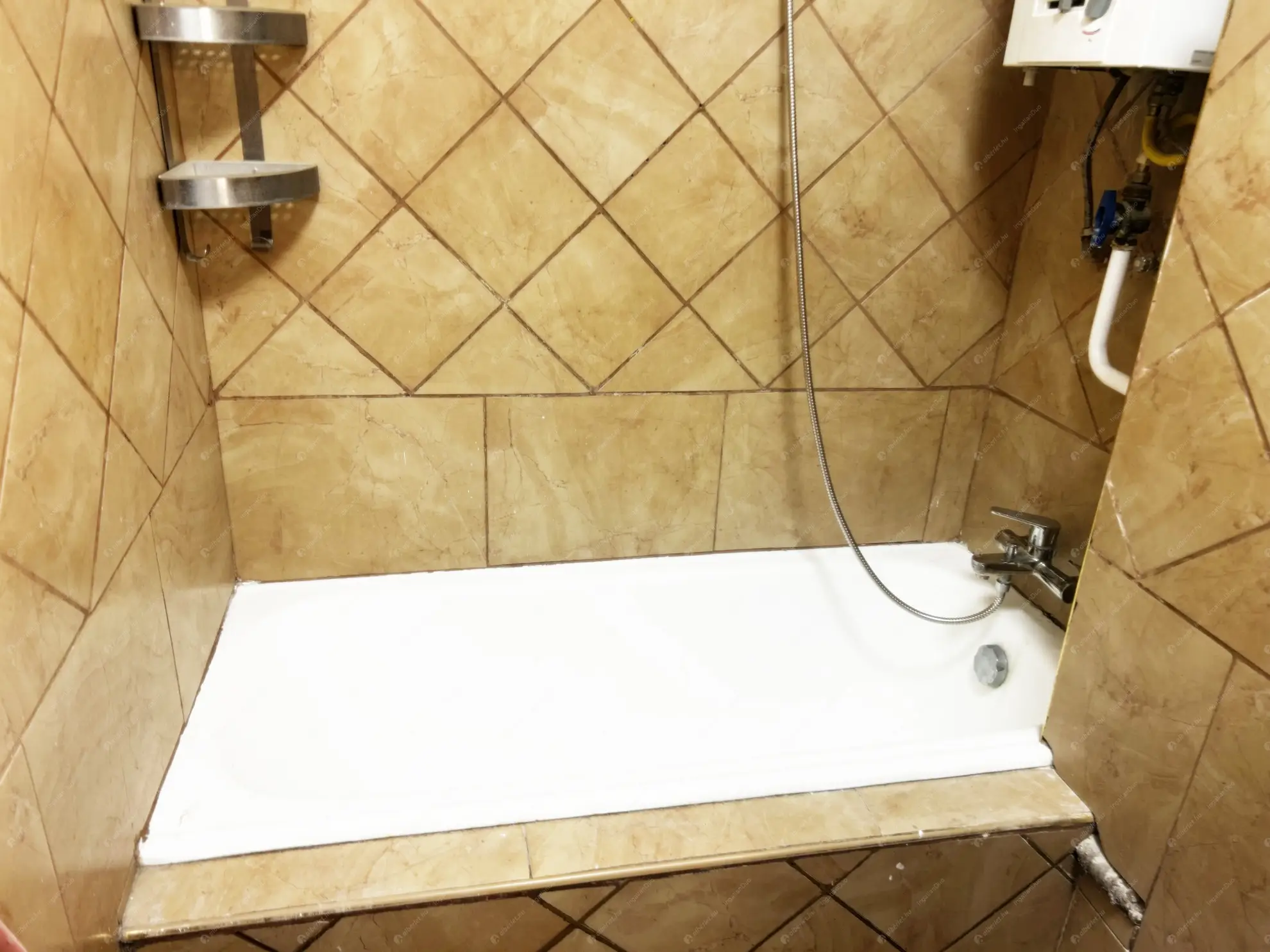 Kiadó albérlet 220000 Ft/hó áron: Budapest, XVI. kerület  Koronafürt utca. Mérete: 51 nm, 1 szobás | Alberlet.hu - 6599663