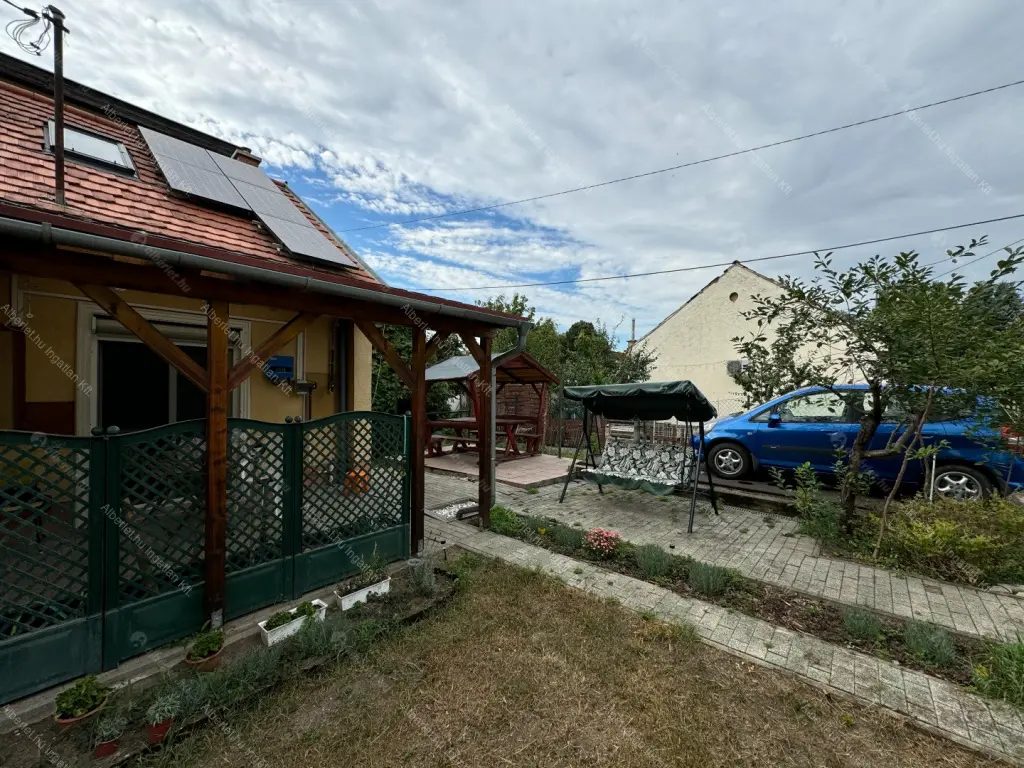 Kiadó albérlet 476000 Ft/hó áron: Budapest, XVI. kerület  Lapos köz. Mérete: 166 nm, 5 szobás | Alberlet.hu - 6697972