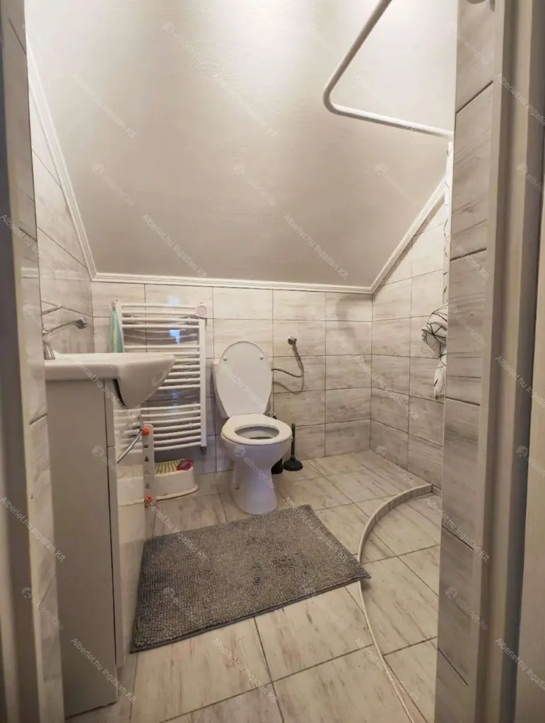 Kiadó albérlet 476000 Ft/hó áron: Budapest, XVI. kerület  Lapos köz. Mérete: 166 nm, 5 szobás | Alberlet.hu - 6697996