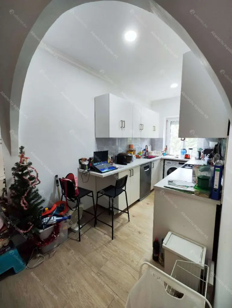 Kiadó albérlet 450000 Ft/hó áron: Budapest, XVI. kerület  Lapos köz. Mérete: 166 nm, 5 szobás | Alberlet.hu - 6706586