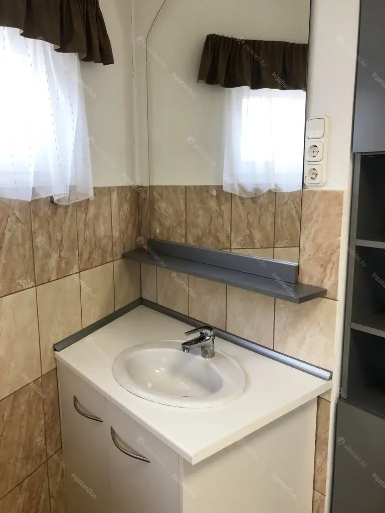 Kiadó albérlet 160000 Ft/hó áron: Budapest, XVI. kerület  Margit utca. Mérete: 30 nm, 1 szobás | Alberlet.hu - 5383720