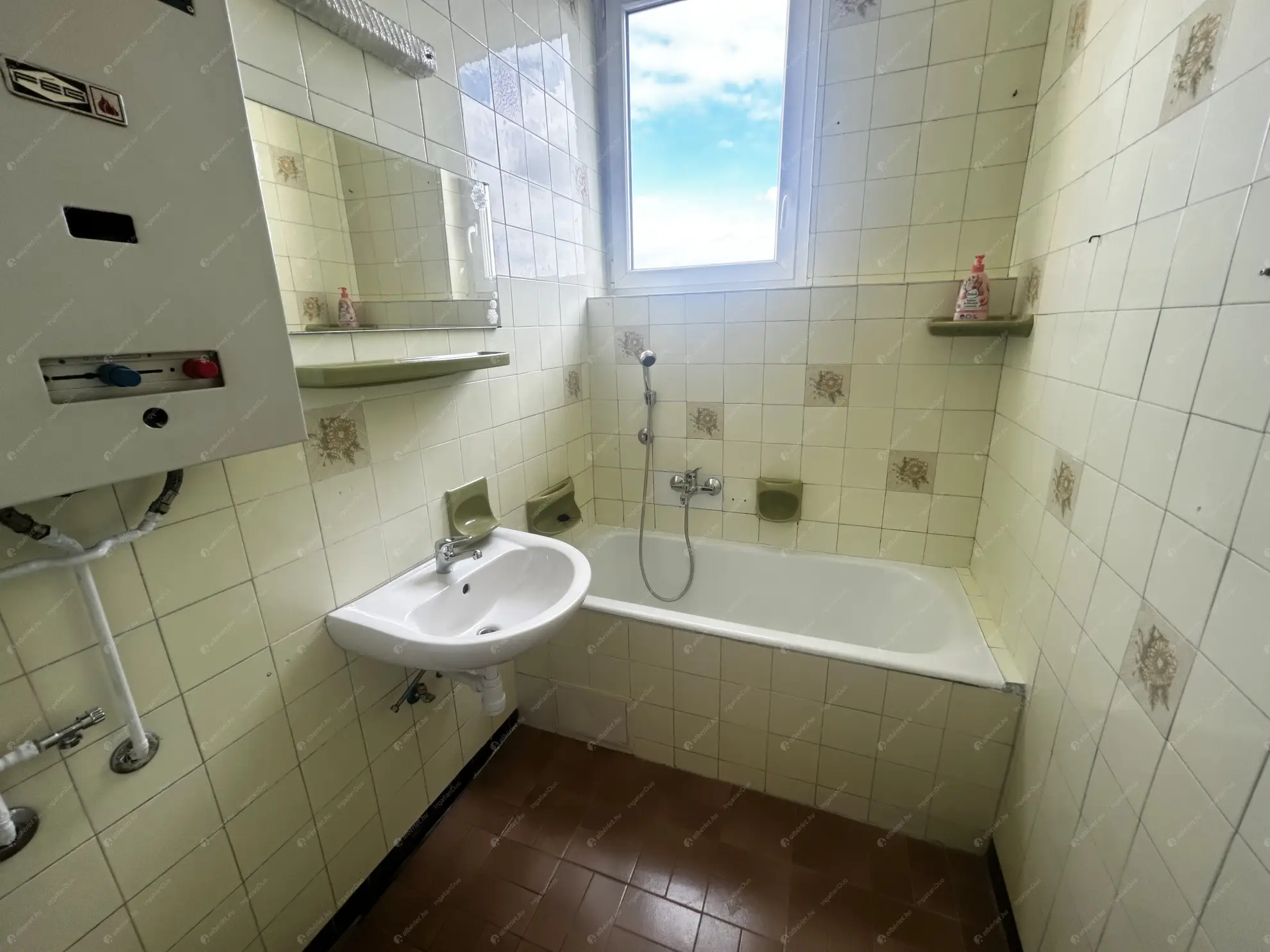 Kiadó albérlet 200000 Ft/hó áron: Budapest, XVI. kerület  Margit utca. Mérete: 55 nm, 1 szobás | Alberlet.hu - 6568567