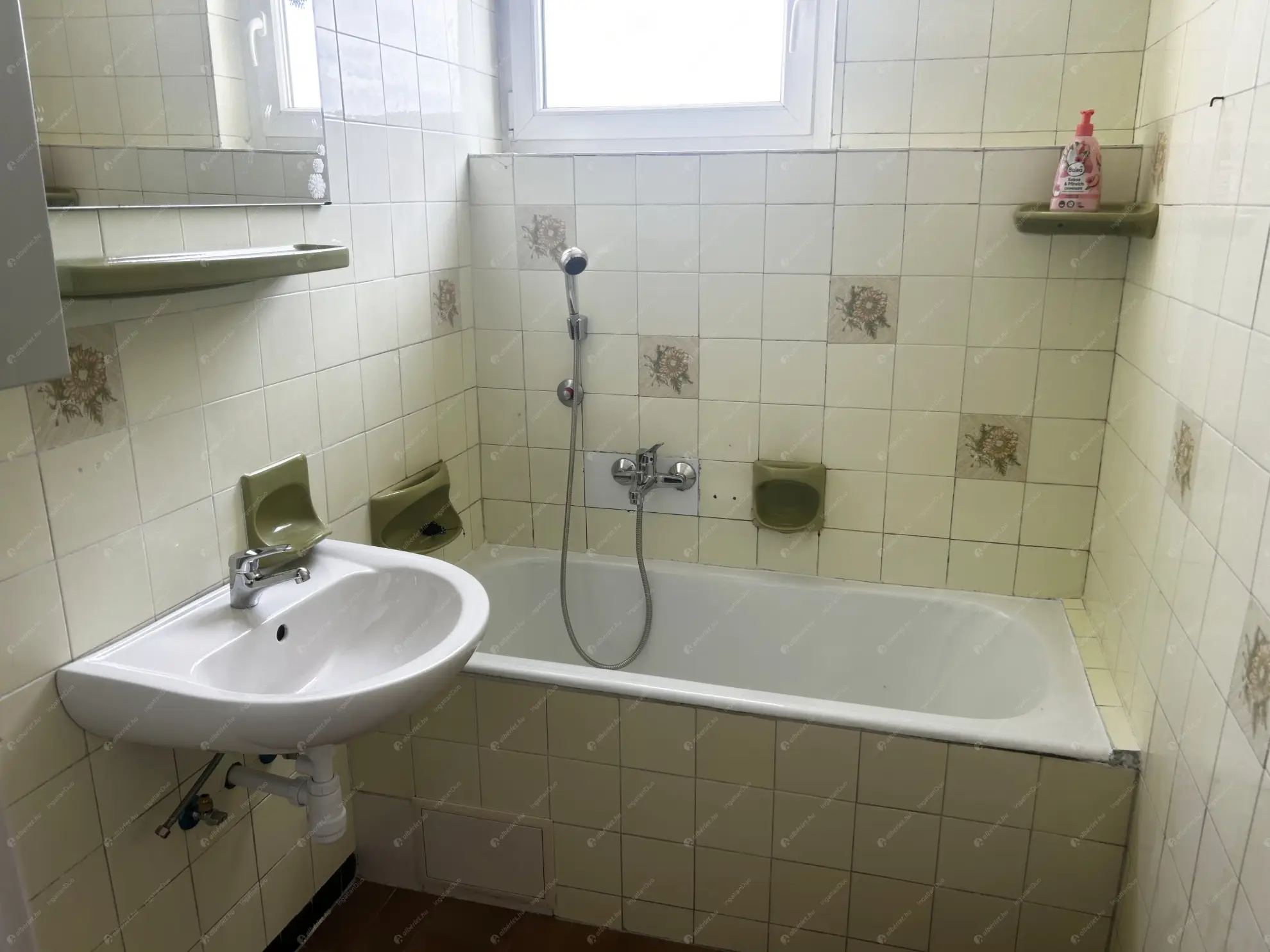 Kiadó albérlet 200000 Ft/hó áron: Budapest, XVI. kerület  Margit utca. Mérete: 55 nm, 1 szobás | Alberlet.hu - 6568568