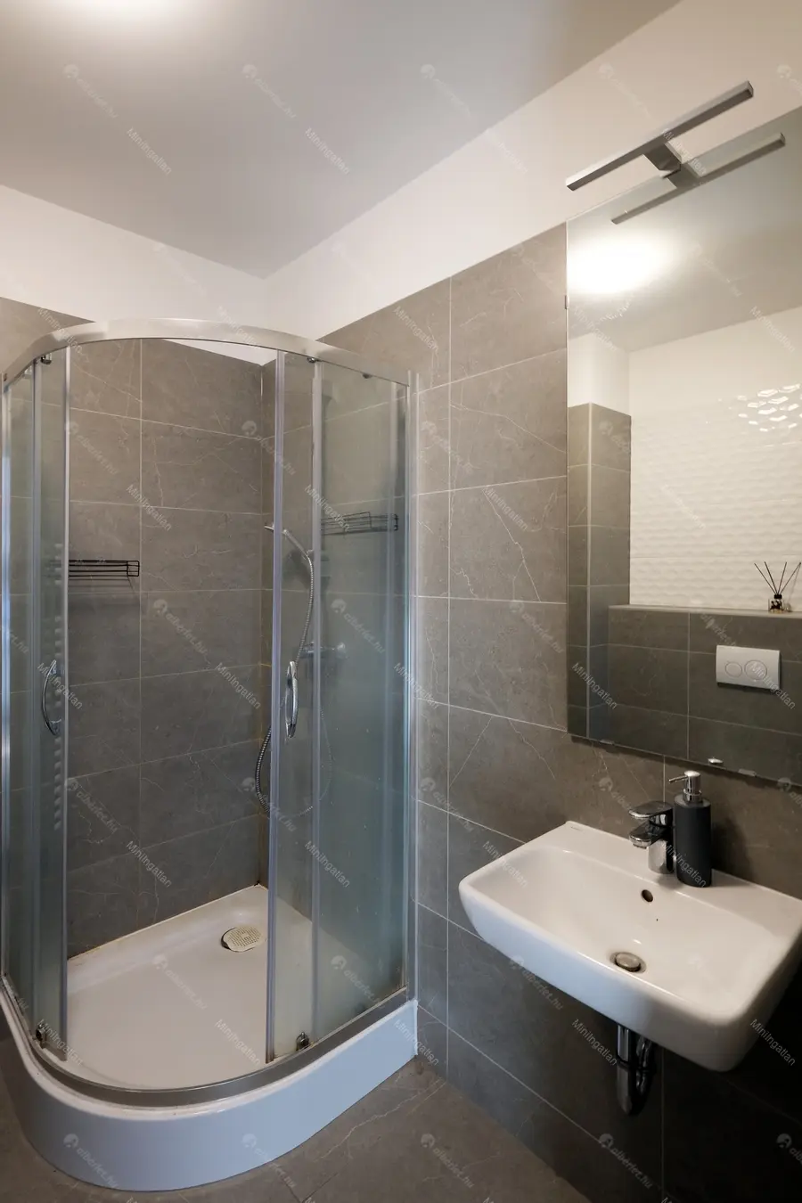 Kiadó albérlet 280000 Ft/hó áron: Budapest, XVI. kerület  Nyitra utca. Mérete: 46 nm, 2 szobás | Alberlet.hu - 6686064