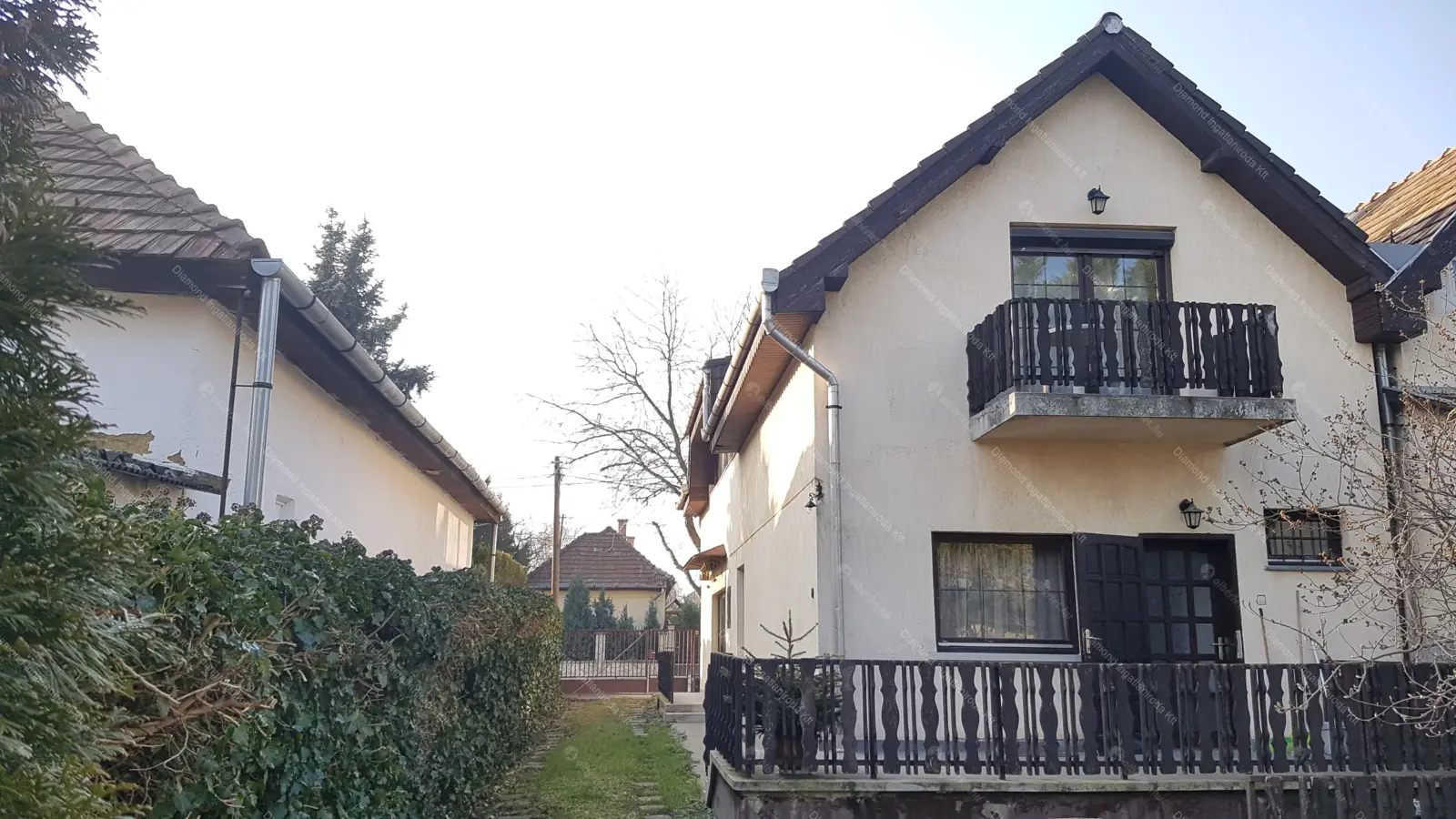 Kiadó albérlet 550000 Ft/hó áron: Budapest, XVI. kerület  Õrvezető utca. Mérete: 200 nm, 5 szobás | Alberlet.hu - 6643132