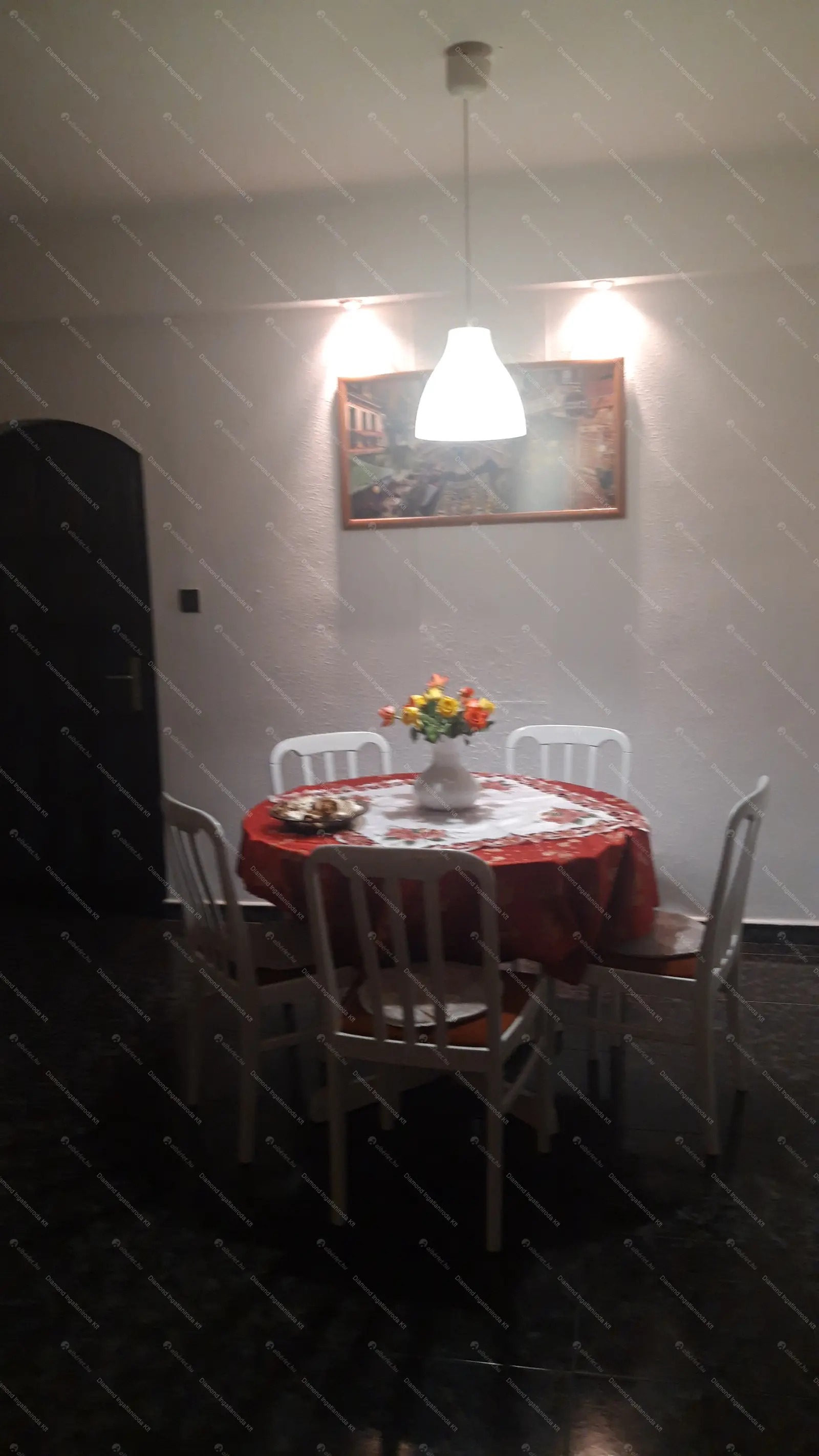 Kiadó albérlet 550000 Ft/hó áron: Budapest, XVI. kerület  Õrvezető utca. Mérete: 200 nm, 5 szobás | Alberlet.hu - 6643138