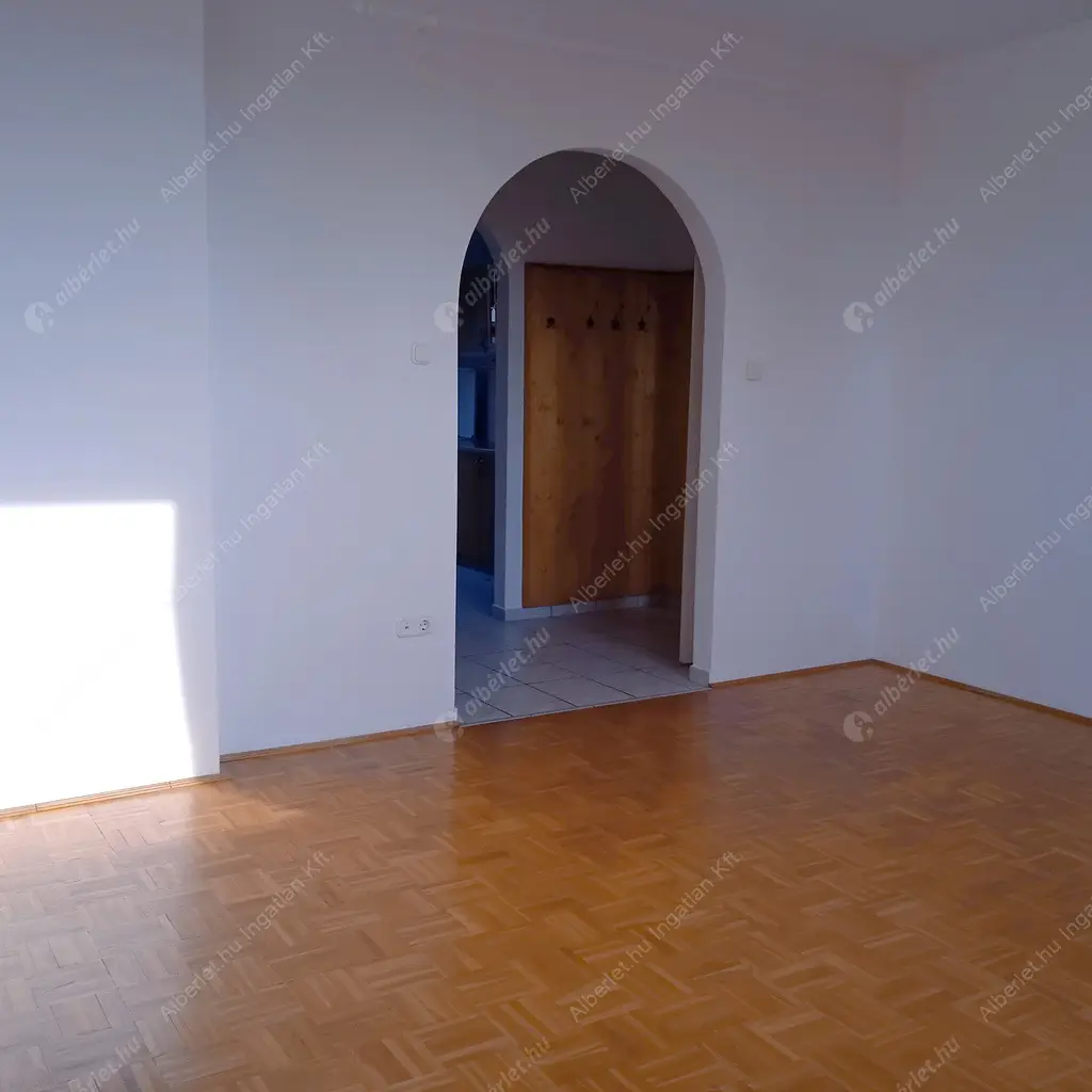 Kiadó albérlet 240000 Ft/hó áron: Budapest, XVI. kerület  Rákosi út. Mérete: 67 nm, 3 szobás | Alberlet.hu - 6618835