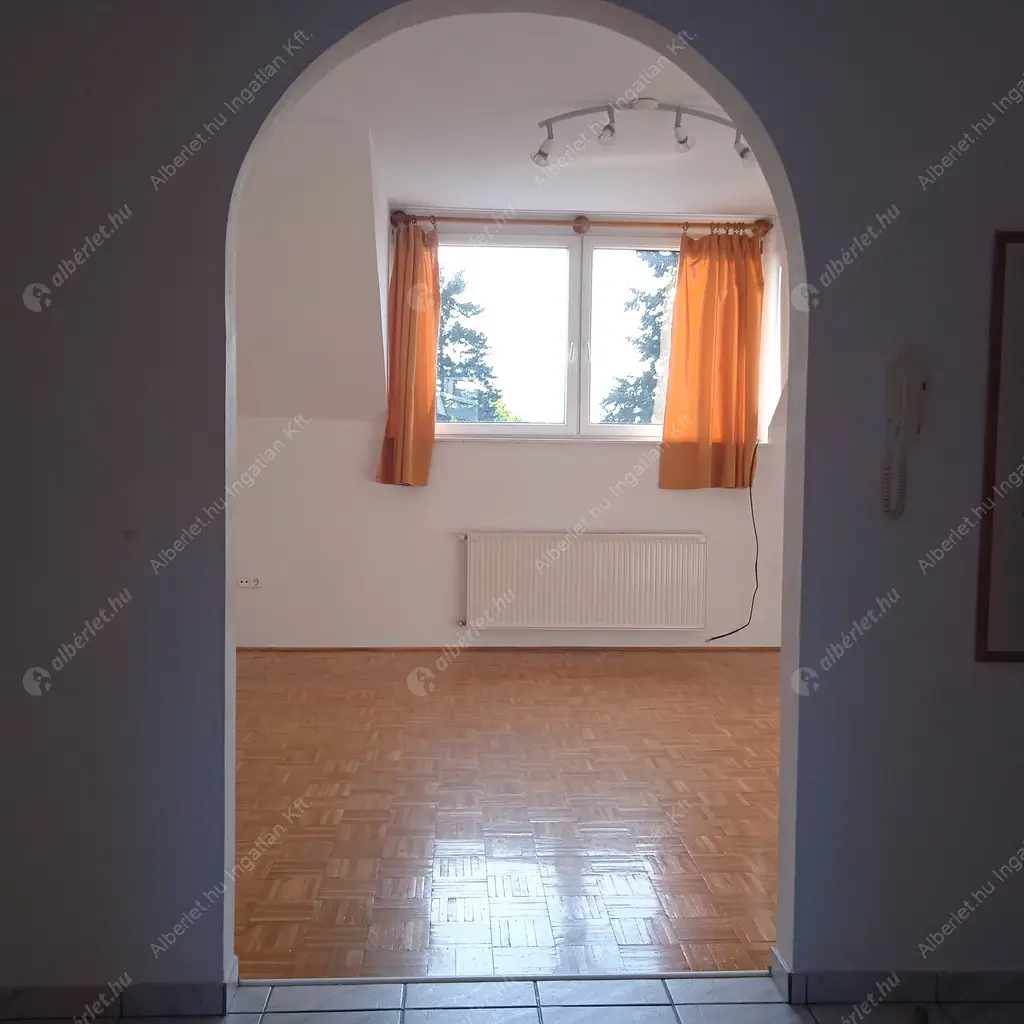 Kiadó albérlet 240000 Ft/hó áron: Budapest, XVI. kerület  Rákosi út. Mérete: 67 nm, 3 szobás | Alberlet.hu - 6618840