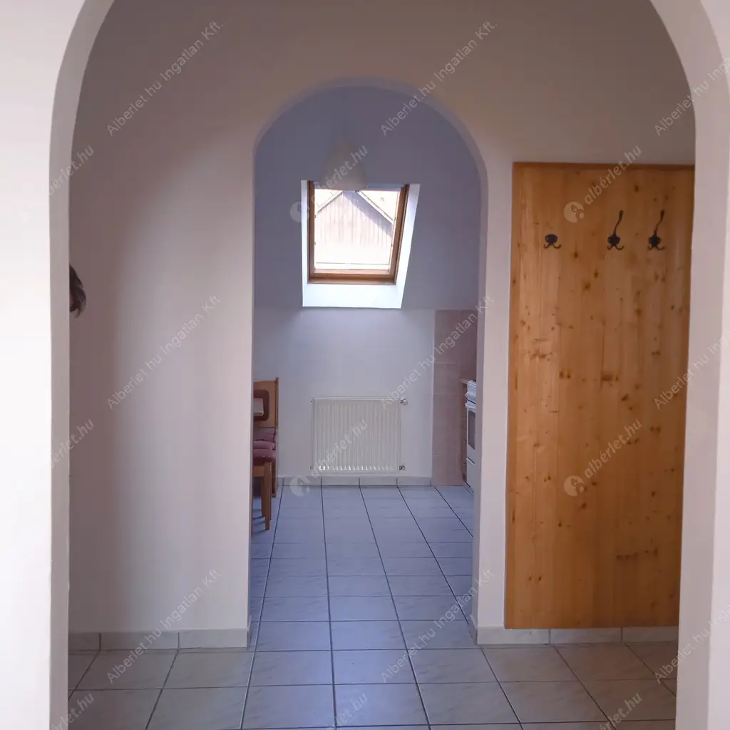 Kiadó albérlet 240000 Ft/hó áron: Budapest, XVI. kerület  Rákosi út. Mérete: 67 nm, 3 szobás | Alberlet.hu - 6618843