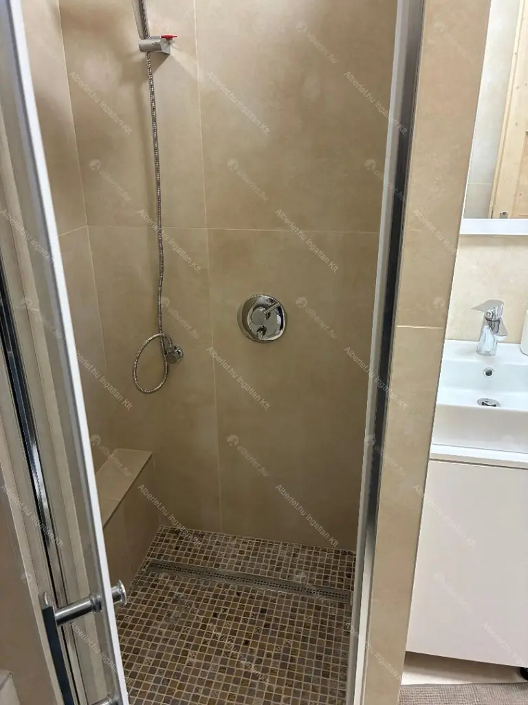 Kiadó albérlet 170000 Ft/hó áron: Budapest, XVI. kerület  Sóderos utca. Mérete: 20 nm, 1 szobás | Alberlet.hu - 6672017