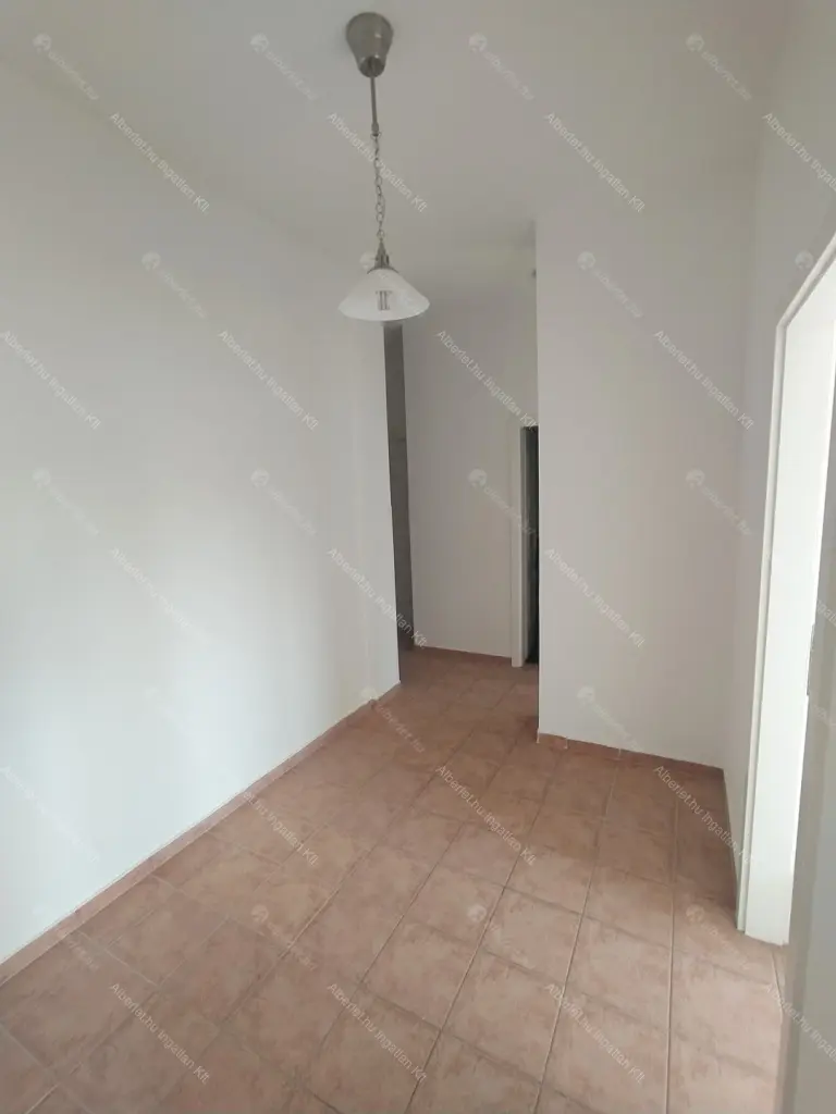 Kiadó albérlet 230000 Ft/hó áron: Budapest, XVI. kerület  Újszász utca. Mérete: 57 nm, 2 szobás | Alberlet.hu - 6692442