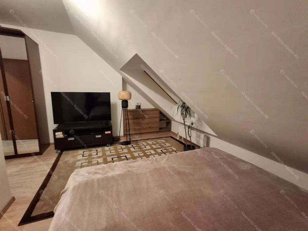 Kiadó albérlet 500000 Ft/hó áron: Budapest, XVI. kerület  Vágás utca. Mérete: 125 nm, 4 szobás | Alberlet.hu - 6650903