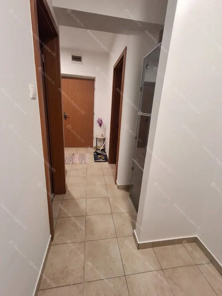 Kiadó albérlet 500000 Ft/hó áron: Budapest, XVI. kerület  Vágás utca. Mérete: 125 nm, 4 szobás | Alberlet.hu - 6650908