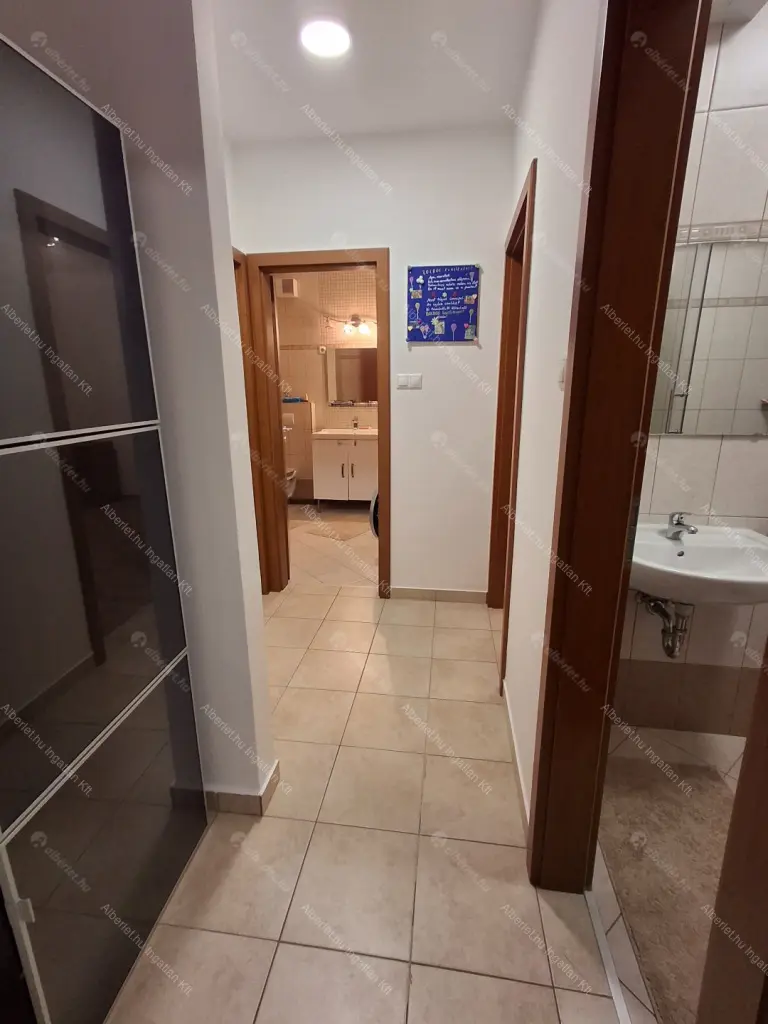 Kiadó albérlet 500000 Ft/hó áron: Budapest, XVI. kerület  Vágás utca. Mérete: 125 nm, 4 szobás | Alberlet.hu - 6650909