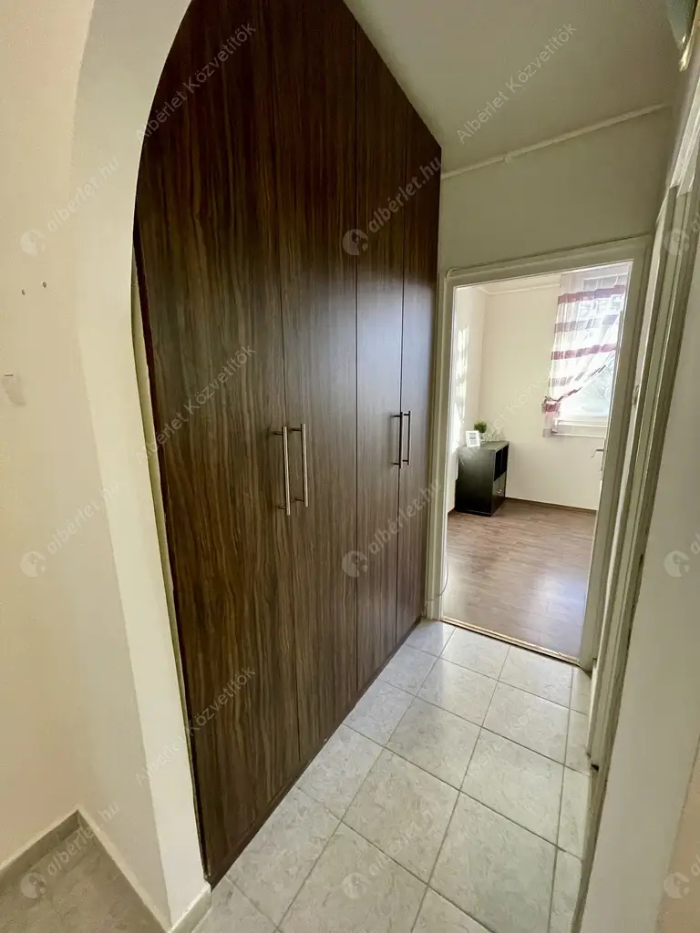 Kiadó albérlet 175000 Ft/hó áron: Budapest, XVI. kerület  Védő utca. Mérete: 39 nm, 1 szobás | Alberlet.hu - 5549666