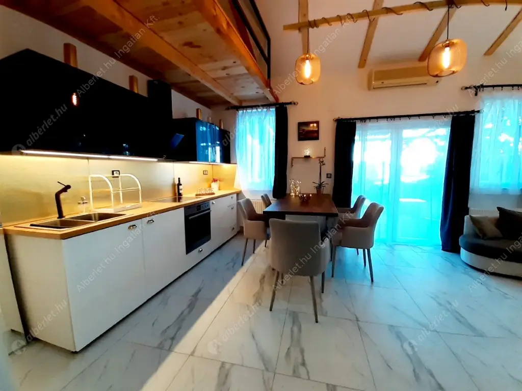 Kiadó albérlet 420000 Ft/hó áron: Budapest, XVI. kerület  Vidám vásár utca. Mérete: 80 nm, 4 szobás | Alberlet.hu - 6638517