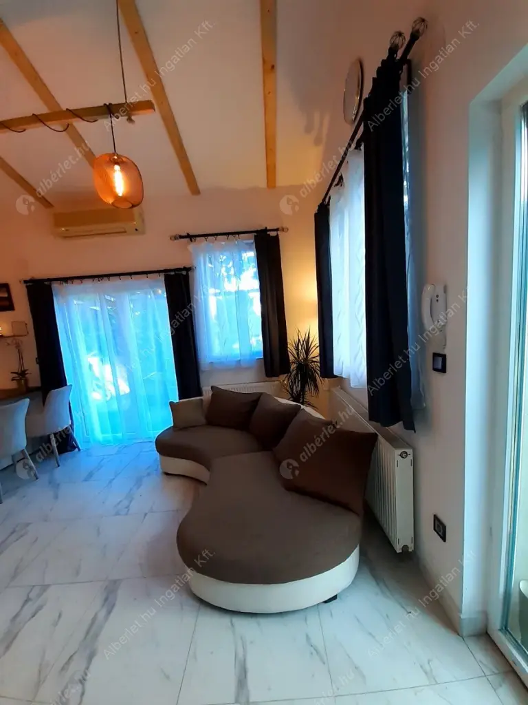Kiadó albérlet 420000 Ft/hó áron: Budapest, XVI. kerület  Vidám vásár utca. Mérete: 80 nm, 4 szobás | Alberlet.hu - 6638525