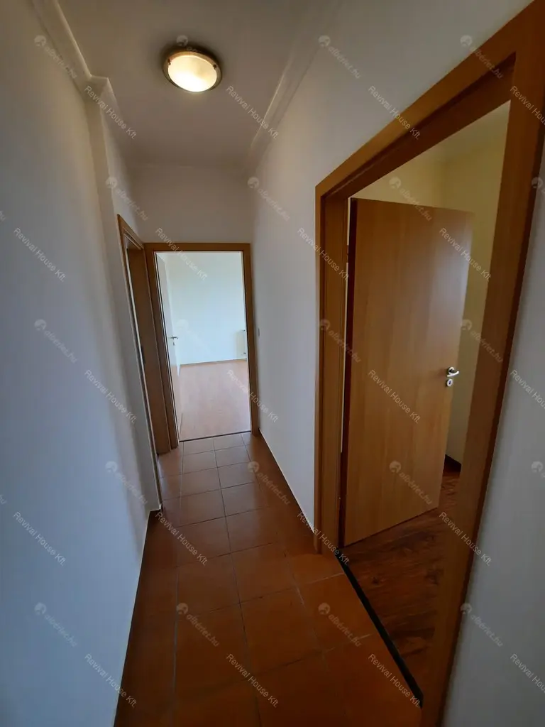 Kiadó albérlet 360000 Ft/hó áron: Budapest, XVII. kerület  515. utca. Mérete: 80 nm, 3 szobás | Alberlet.hu - 5237654