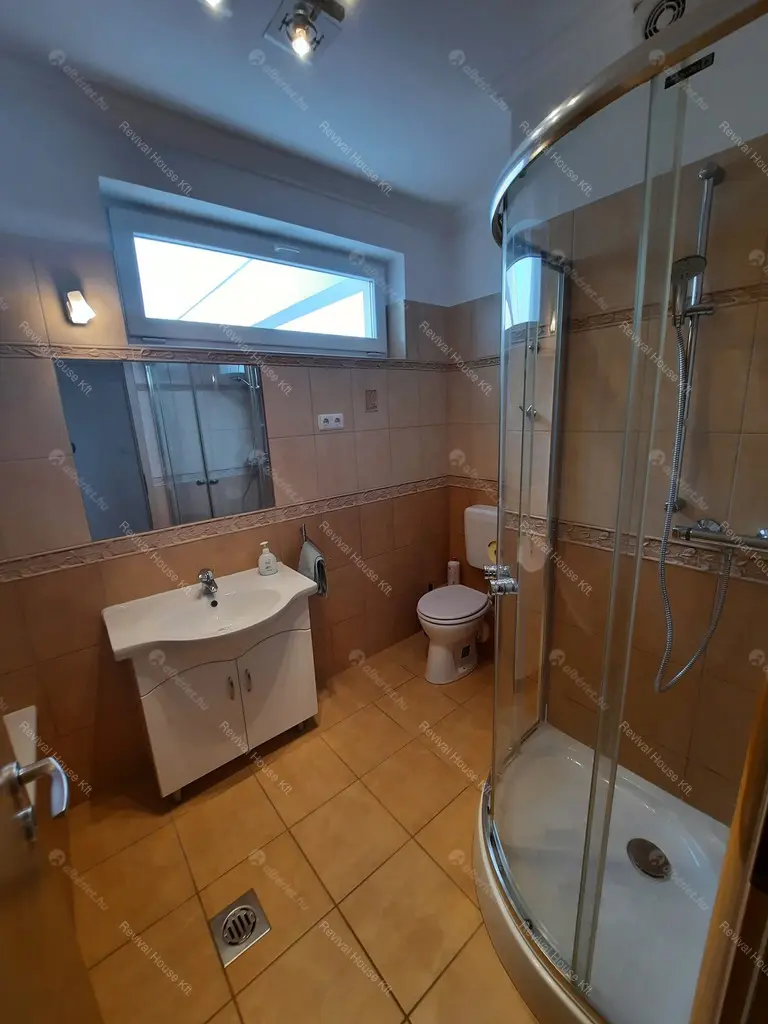 Kiadó albérlet 360000 Ft/hó áron: Budapest, XVII. kerület  515. utca. Mérete: 80 nm, 3 szobás | Alberlet.hu - 5237660