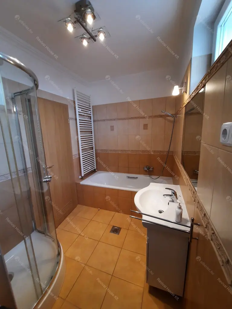 Kiadó albérlet 360000 Ft/hó áron: Budapest, XVII. kerület  515. utca. Mérete: 80 nm, 3 szobás | Alberlet.hu - 5237661