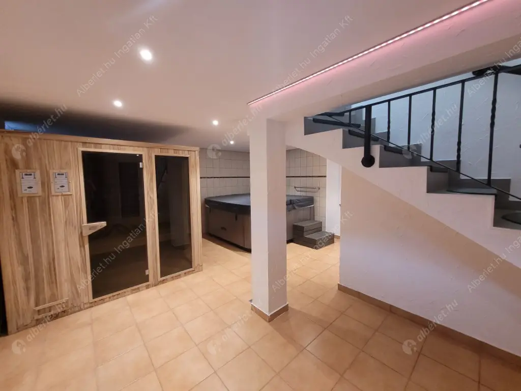 Kiadó albérlet 1500000 Ft/hó áron: Budapest, XVII. kerület  540. utca. Mérete: 220 nm, 8 szobás | Alberlet.hu - 6557009