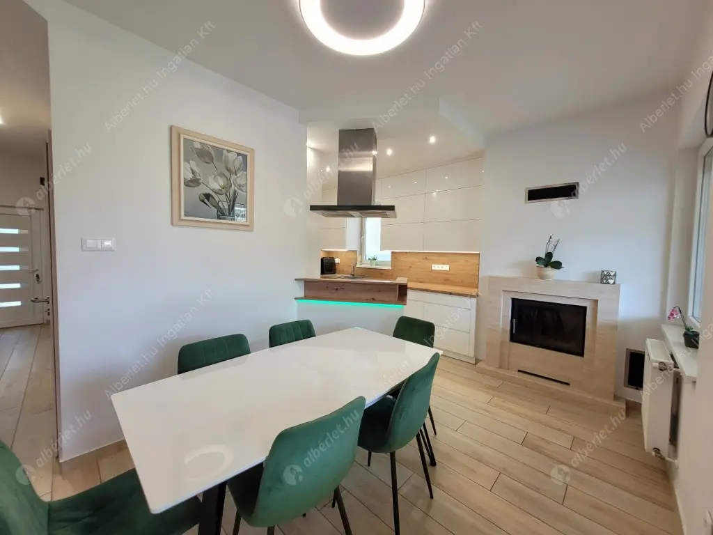 Kiadó albérlet 1500000 Ft/hó áron: Budapest, XVII. kerület  540. utca. Mérete: 220 nm, 8 szobás | Alberlet.hu - 6616046