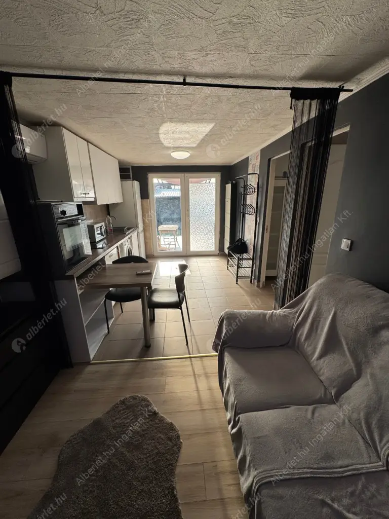 Kiadó albérlet 200000 Ft/hó áron: Budapest, XVII. kerület  Csokonai utca. Mérete: 30 nm, 1 szobás | Alberlet.hu - 6577293