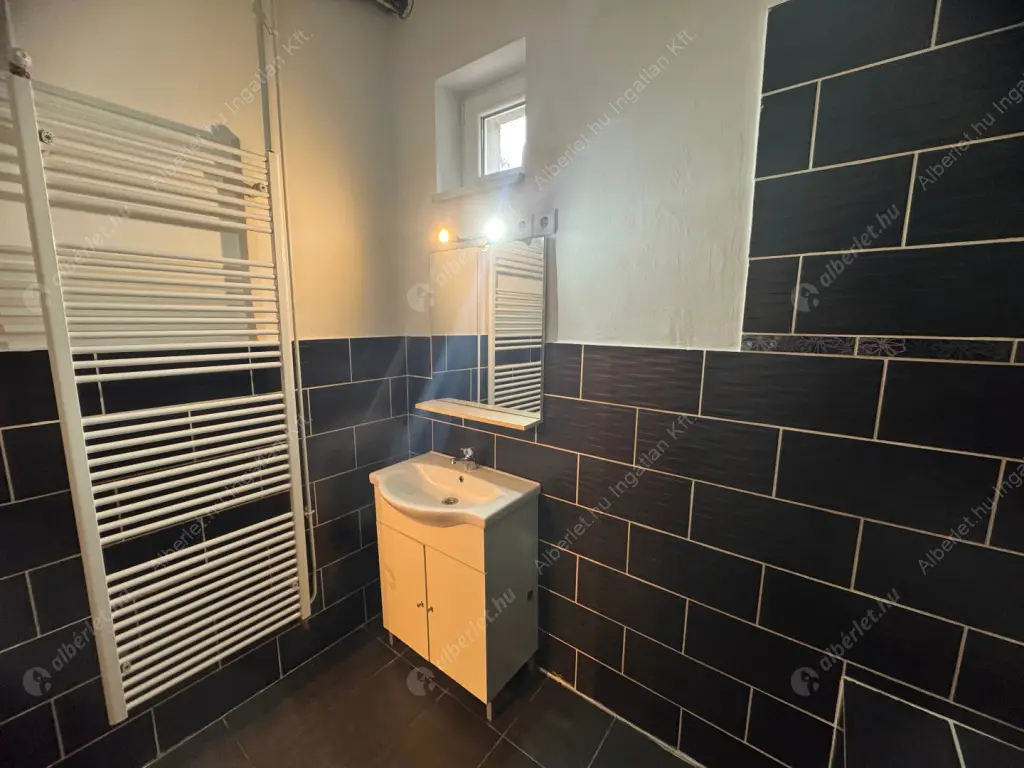 Kiadó albérlet 250000 Ft/hó áron: Budapest, XVII. kerület  Ecsedháza utca. Mérete: 100 nm, 3 szobás | Alberlet.hu - 6603621