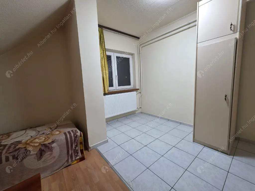 Kiadó albérlet 260000 Ft/hó áron: Budapest, XVII. kerület  Lajosház utca. Mérete: 100 nm, 3 szobás | Alberlet.hu - 6639121
