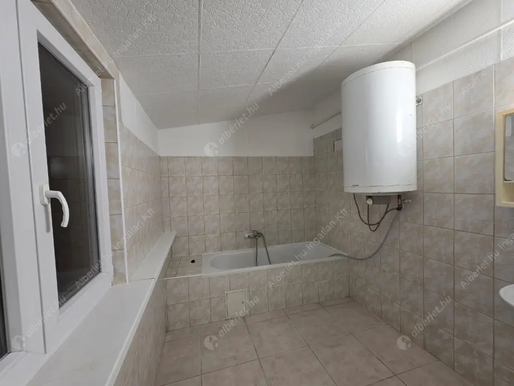 Kiadó albérlet 260000 Ft/hó áron: Budapest, XVII. kerület  Lajosház utca. Mérete: 100 nm, 3 szobás | Alberlet.hu - 6639124