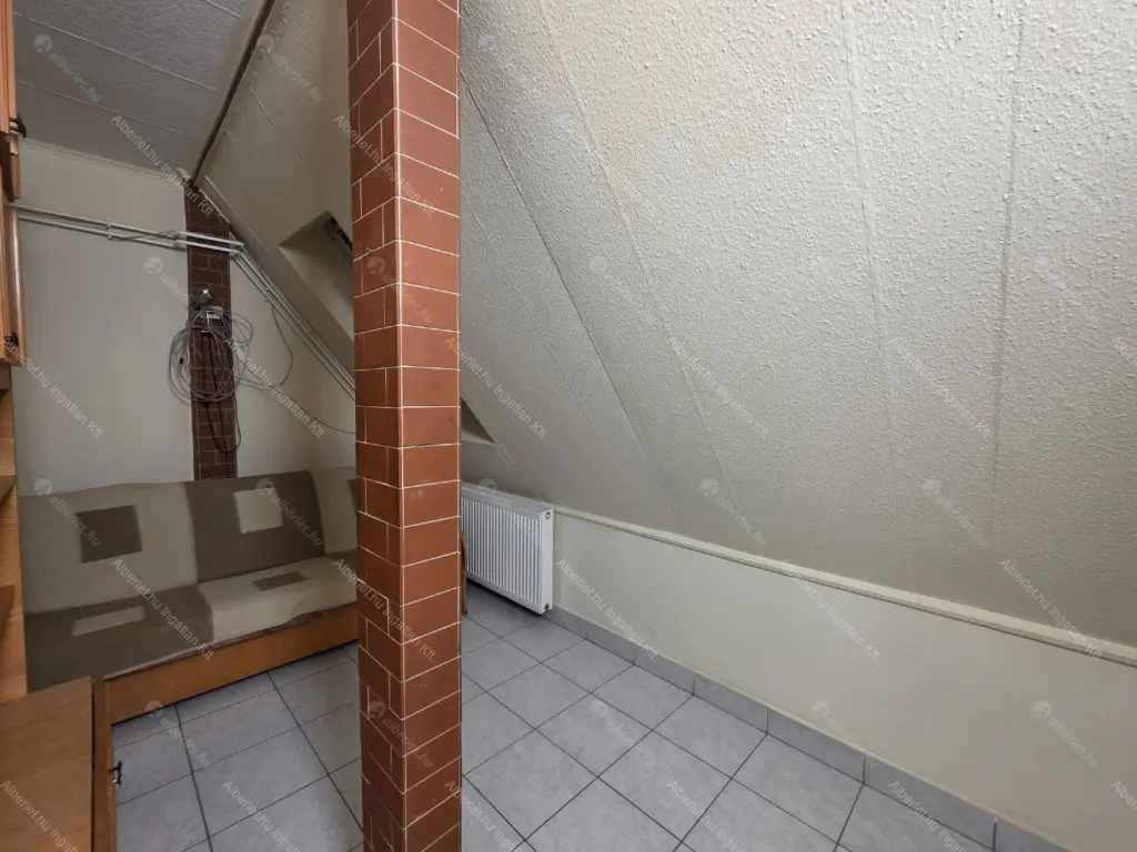 Kiadó albérlet 260000 Ft/hó áron: Budapest, XVII. kerület  Lajosház utca. Mérete: 100 nm, 3 szobás | Alberlet.hu - 6649537