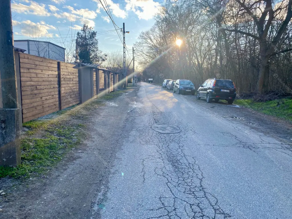 Kiadó albérlet 240000 Ft/hó áron: Budapest, XVII. kerület  Régivám utca. Mérete: 45 nm, 1 szobás | Alberlet.hu - 6389284