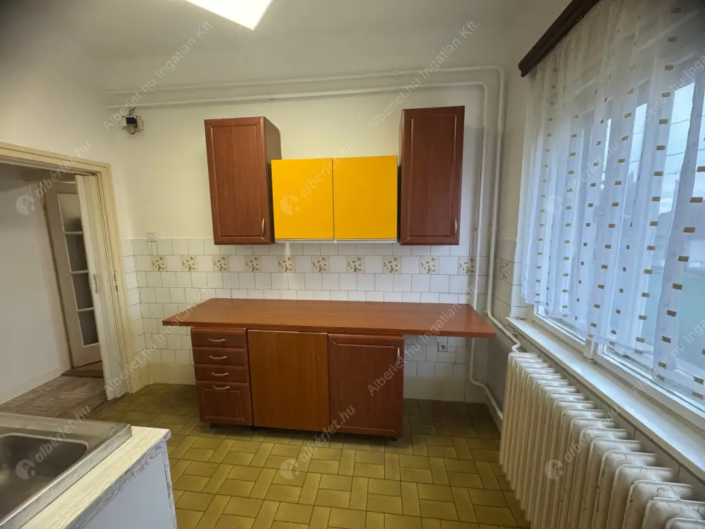 Kiadó albérlet 170000 Ft/hó áron: Budapest, XVII. kerület  Tálpatak utca. Mérete: 30 nm, 1 szobás | Alberlet.hu - 6603601
