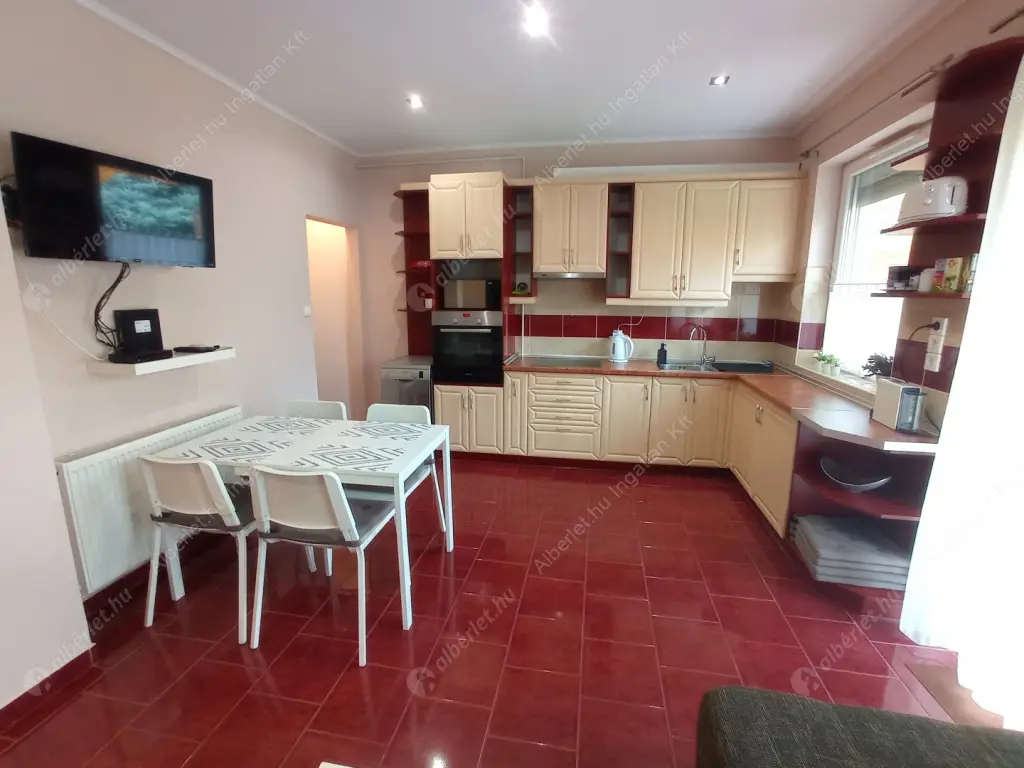 Kiadó albérlet 290000 Ft/hó áron: Budapest, XVIII. kerület  Ady Endre utca. Mérete: 42 nm, 2 szobás | Alberlet.hu - 6617574