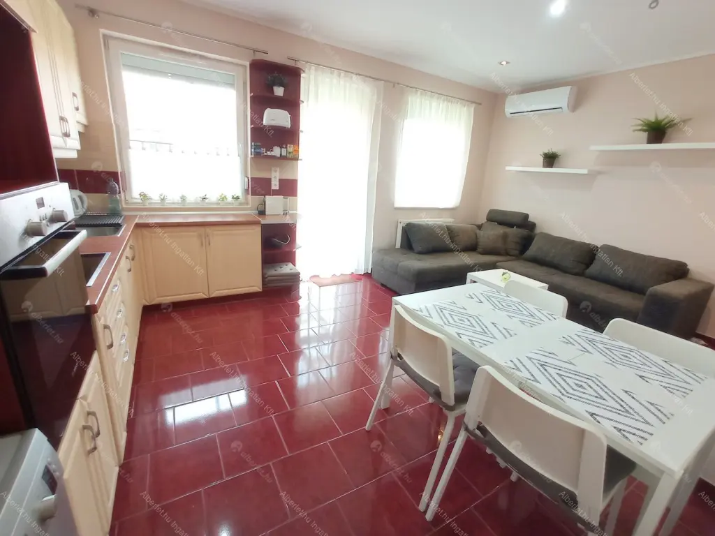 Kiadó albérlet 290000 Ft/hó áron: Budapest, XVIII. kerület  Ady Endre utca. Mérete: 42 nm, 2 szobás | Alberlet.hu - 6647104