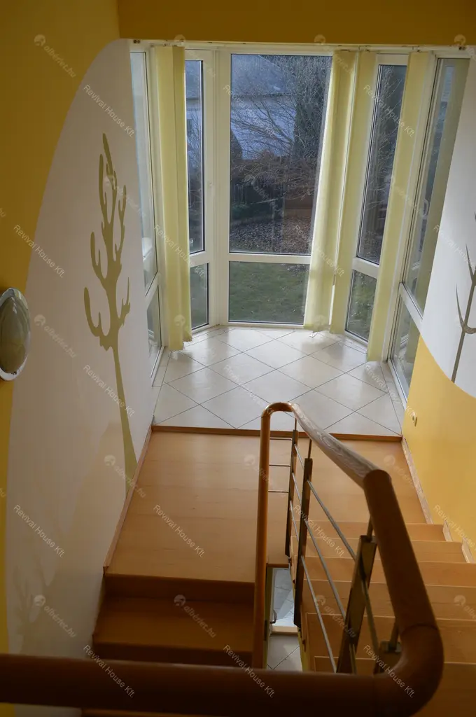 Kiadó albérlet 650000 Ft/hó áron: Budapest, XVIII. kerület  Bókay Árpád utca. Mérete: 280 nm, 8 szobás | Alberlet.hu - 4679939