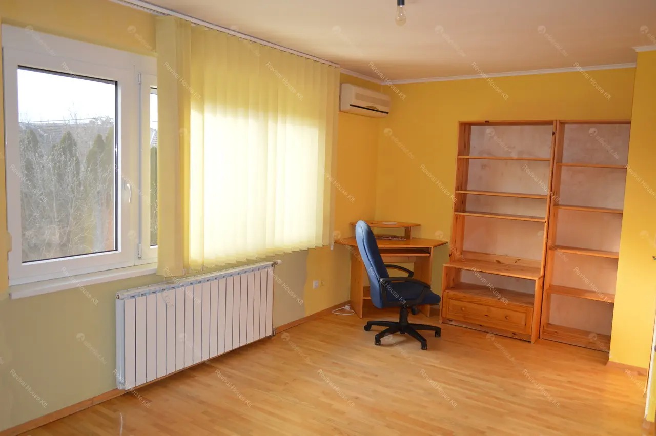 Kiadó albérlet 650000 Ft/hó áron: Budapest, XVIII. kerület  Bókay Árpád utca. Mérete: 280 nm, 8 szobás | Alberlet.hu - 4679940