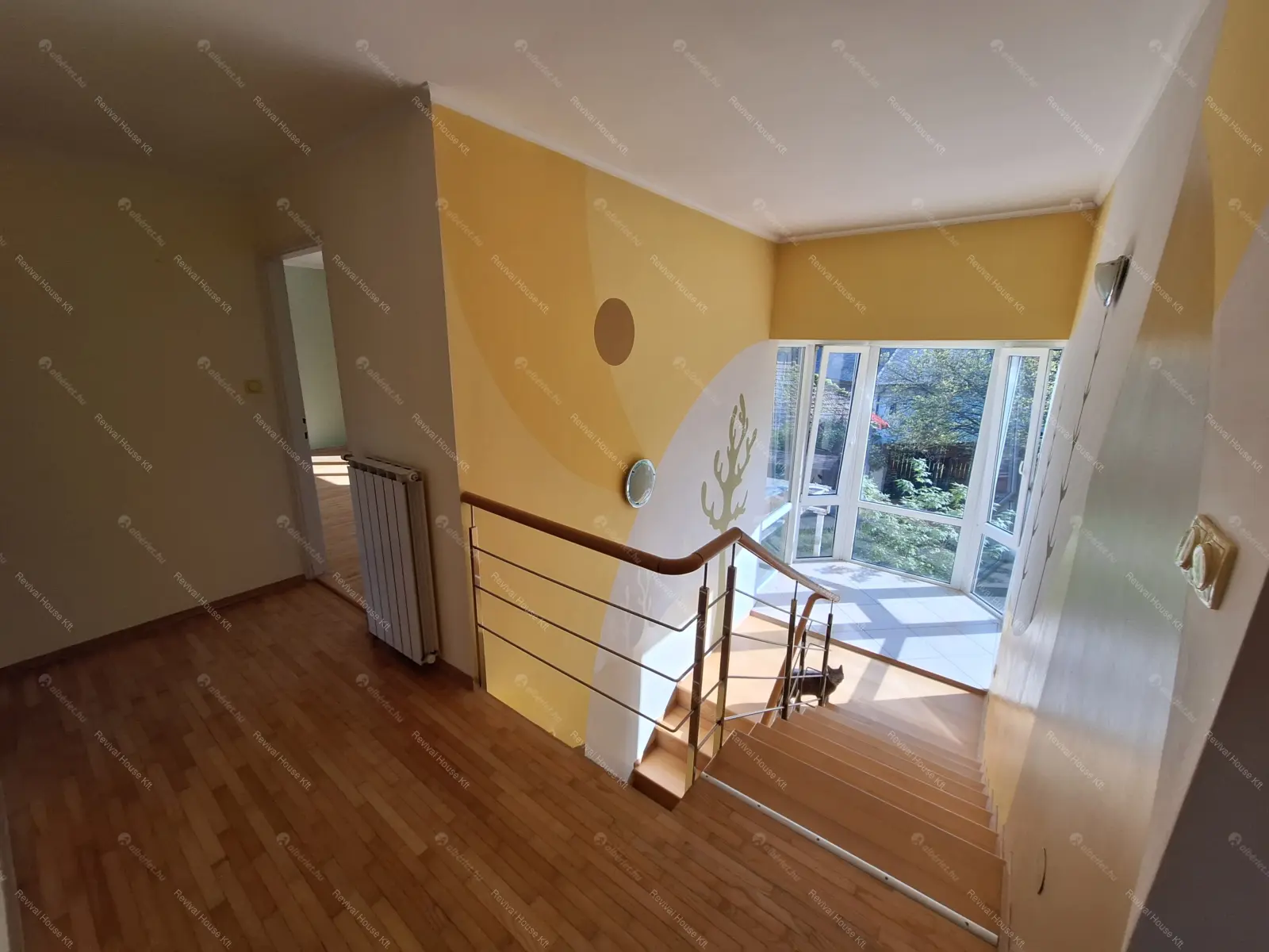 Kiadó albérlet 650000 Ft/hó áron: Budapest, XVIII. kerület  Bókay Árpád utca. Mérete: 280 nm, 8 szobás | Alberlet.hu - 6705655