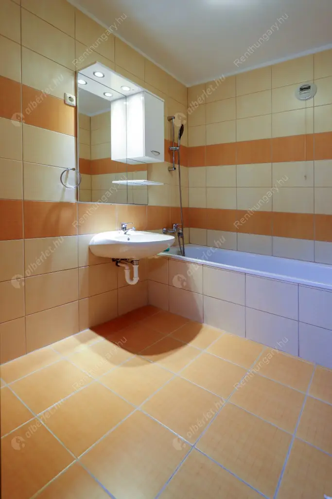 Kiadó albérlet 230000 Ft/hó áron: Budapest, XVIII. kerület  Csörgőfa utca. Mérete: 47 nm, 2 szobás | Alberlet.hu - 6573681